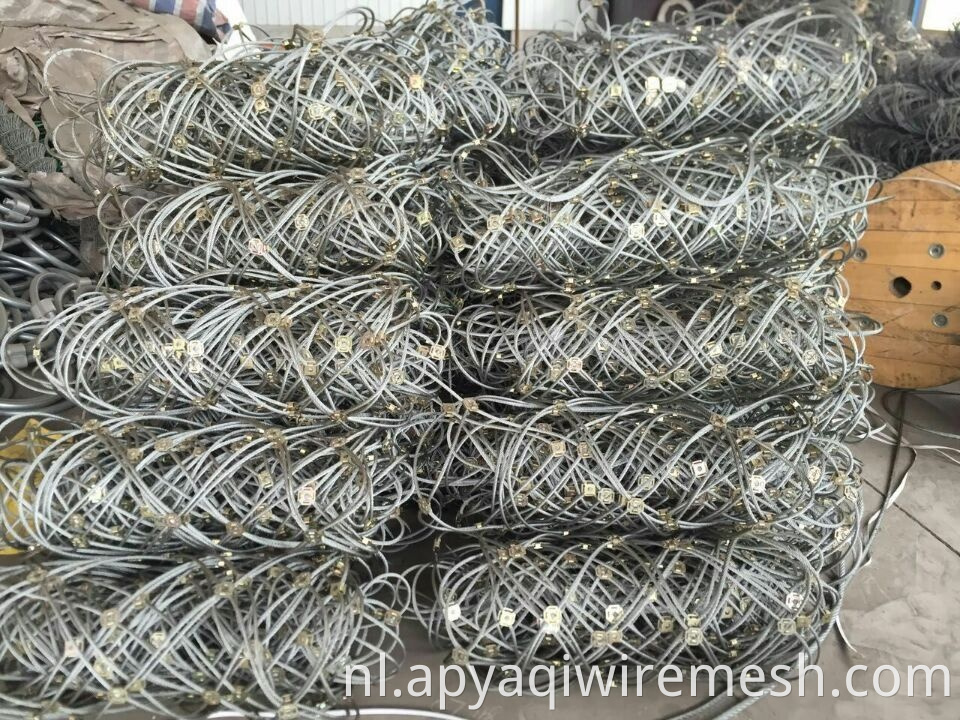 SNS hellingsbescherming Mesh Netting Steel Cable Rolled Net GPS2 Rockfall Barrier Netting